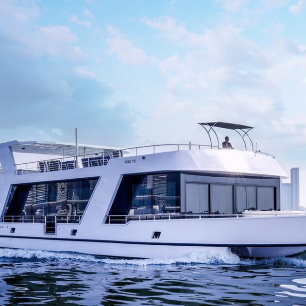Bella Vita 100ft