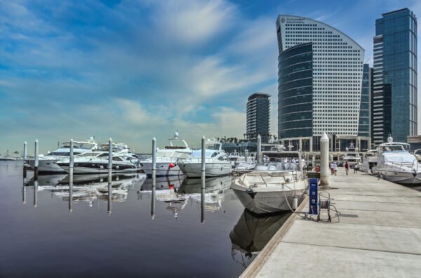 Embrace Winter with a Boat Rental in Dubai